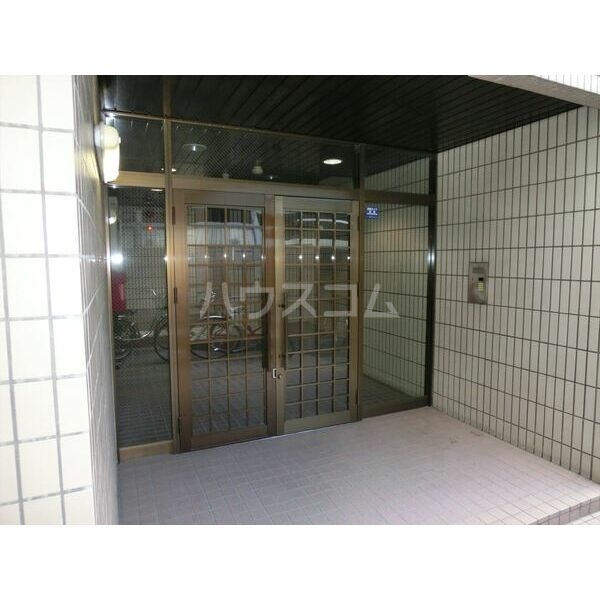 8/11 エントランス