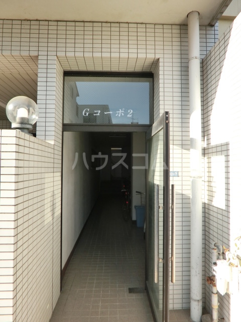 18/20 エントランス