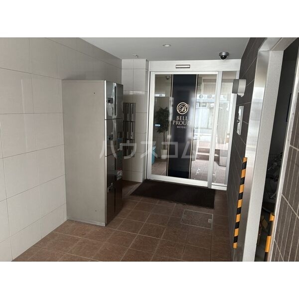 5/5 エントランス