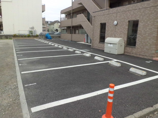 22/30 駐車場