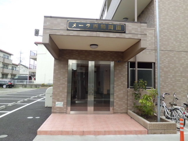 21/30 エントランス
