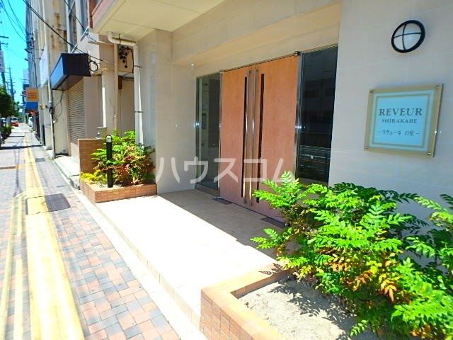 14/23 エントランス