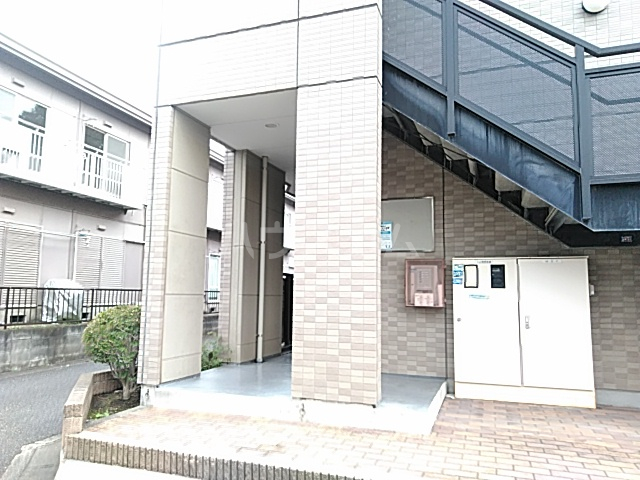 3/4 エントランス