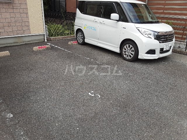 25/29 駐車場