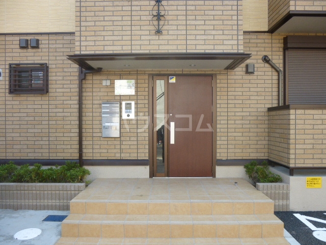 2/11 エントランス