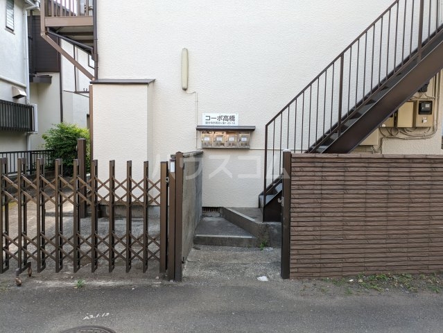 29/30 エントランス