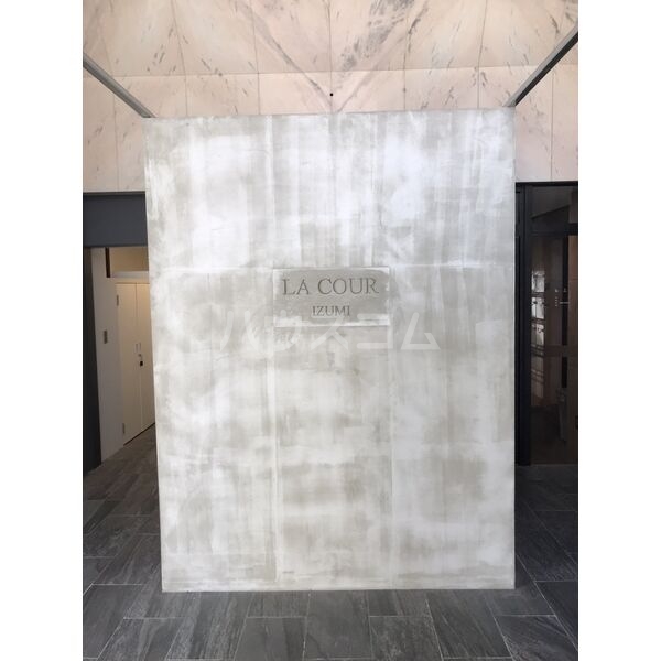 16/26 エントランス