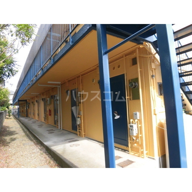 21/30 エントランス