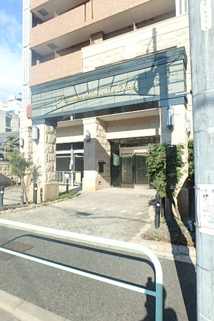 17/23 エントランス