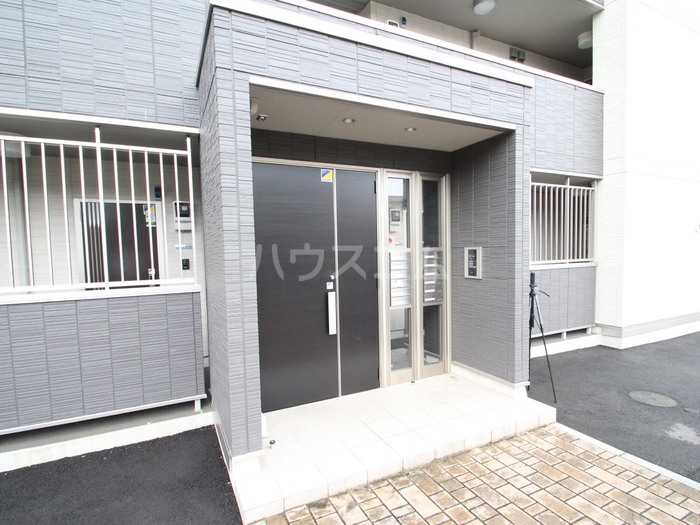 17/22 エントランス