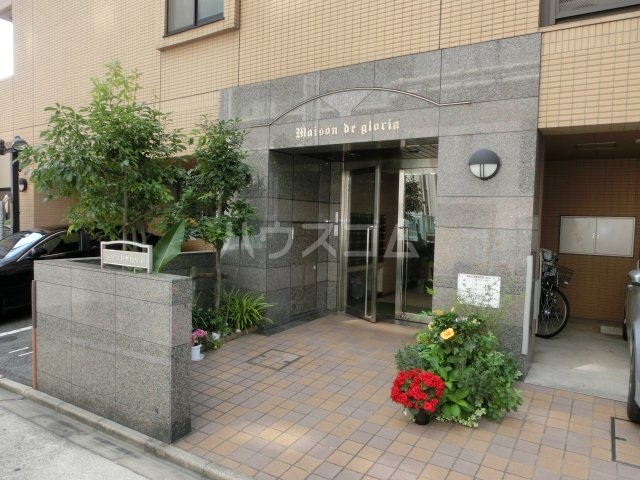 22/25 エントランス