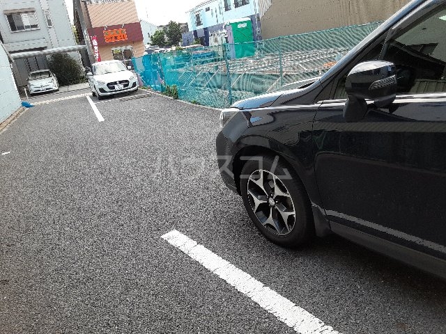19/25 駐車場