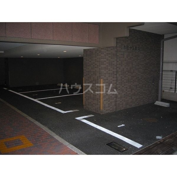 14/17 エントランス