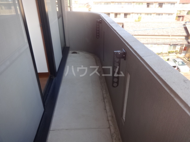 17/28 バルコニー