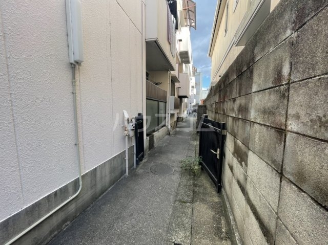 15/18 エントランス