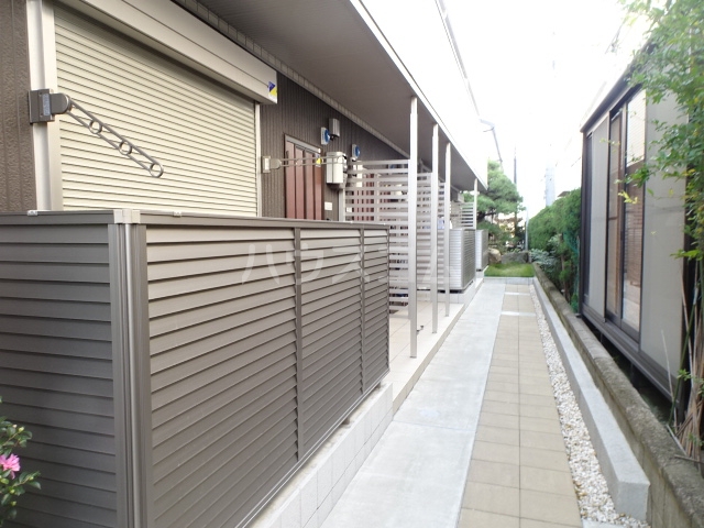 17/27 エントランス