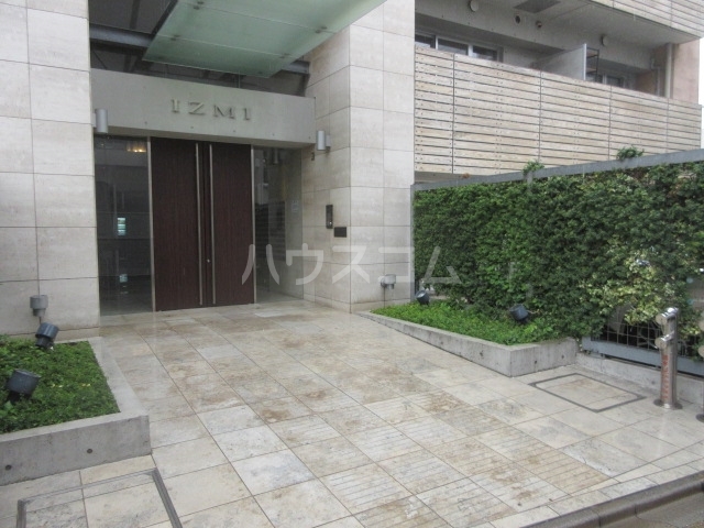 22/29 エントランス