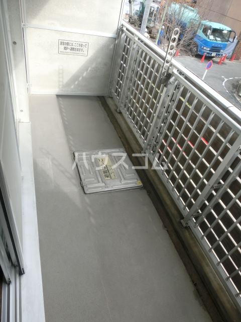 14/27 バルコニー