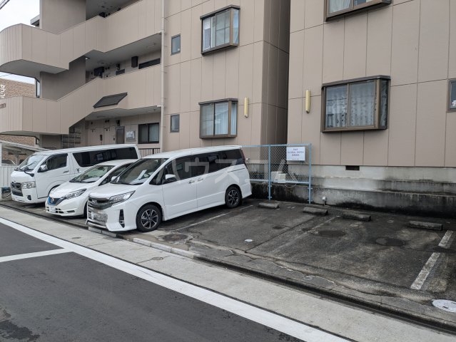 29/30 駐車場