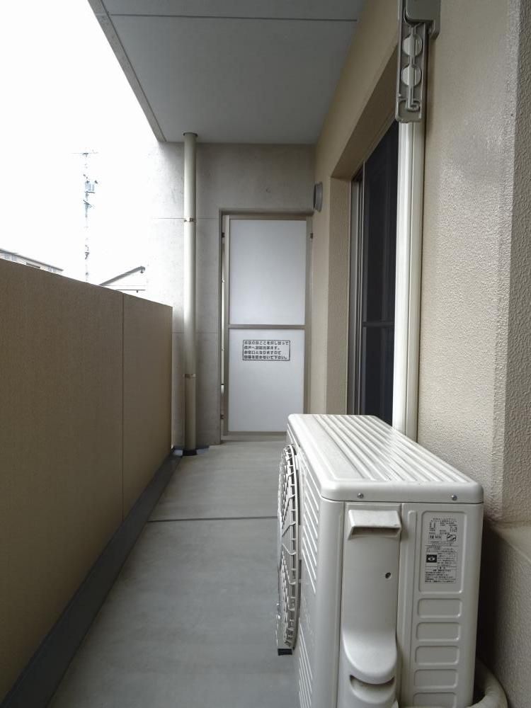 21/30 バルコニー