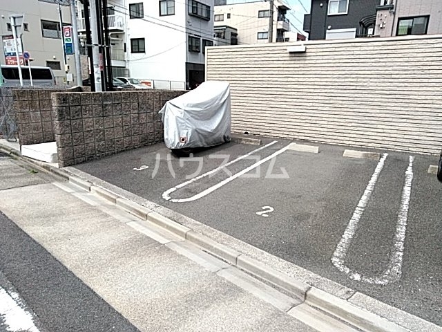 2/10 駐車場