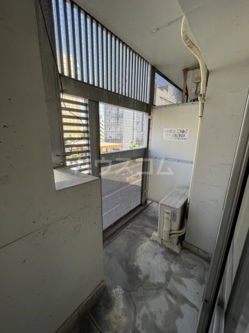 17/25 バルコニー