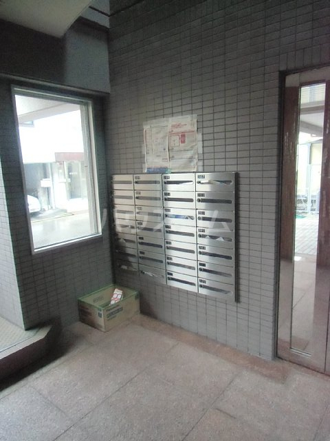 22/30 エントランス