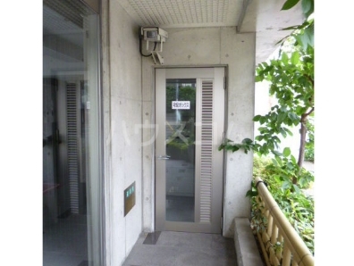 21/25 エントランス