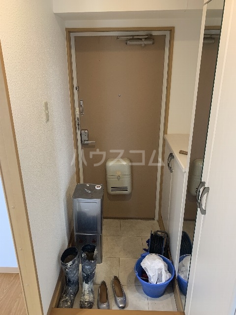13/30 玄関