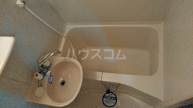 13/30 浴室