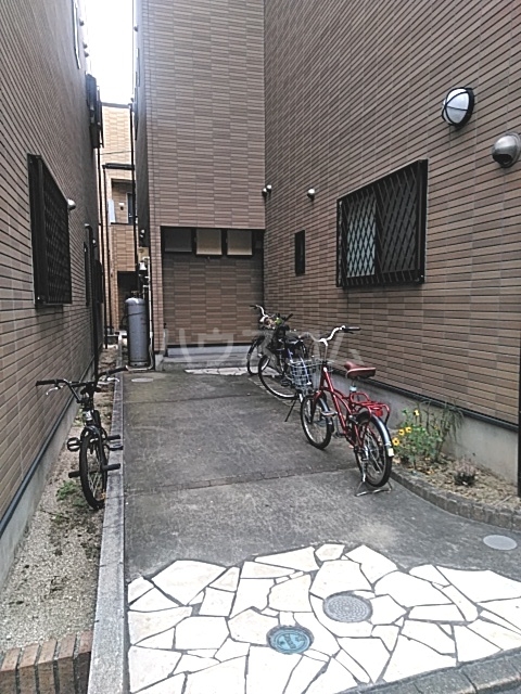 14/21 エントランス