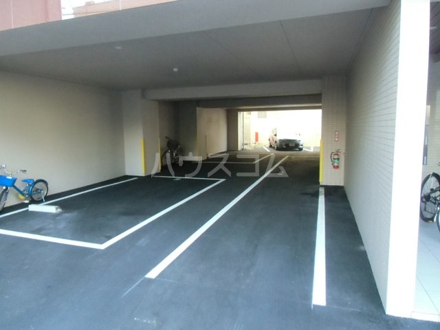 18/26 駐車場