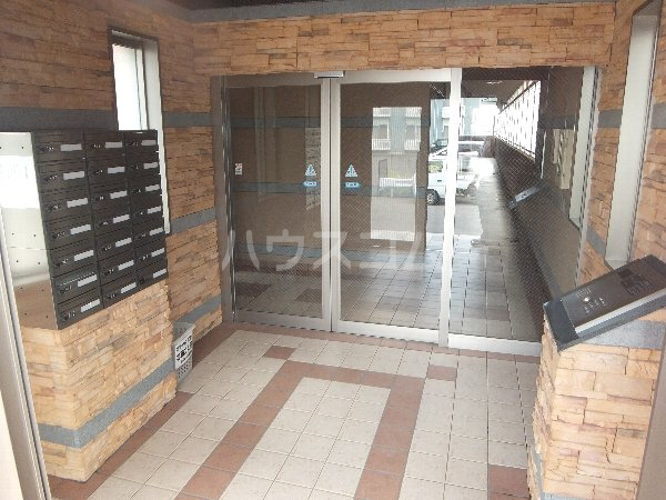 2/10 エントランス