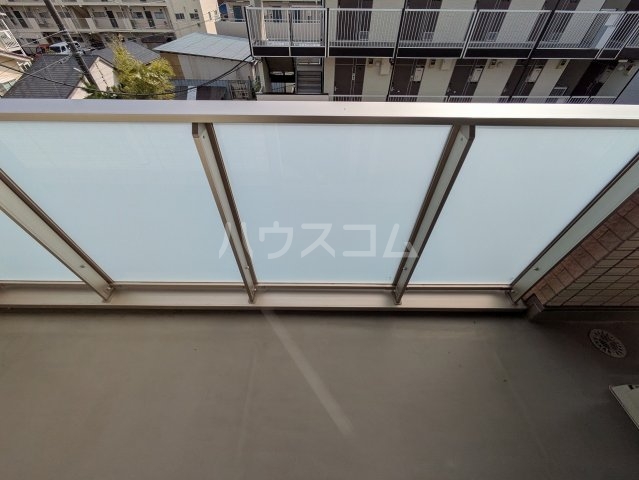 21/30 バルコニー