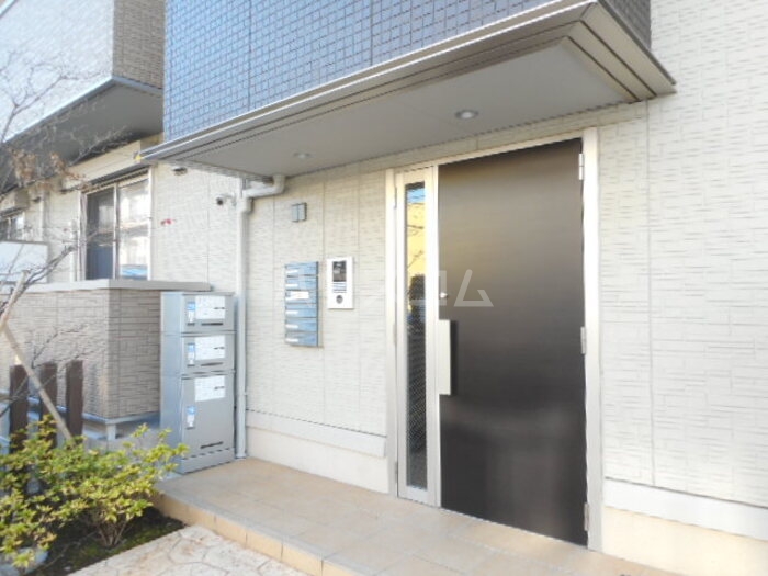 19/28 エントランス