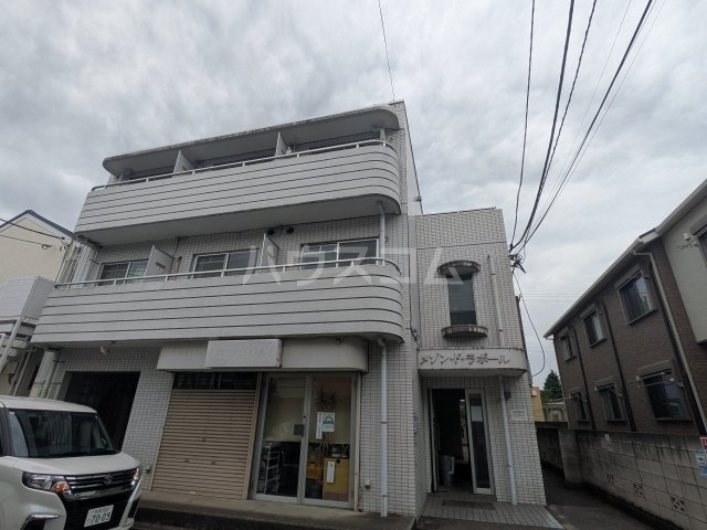 19/27 エントランス