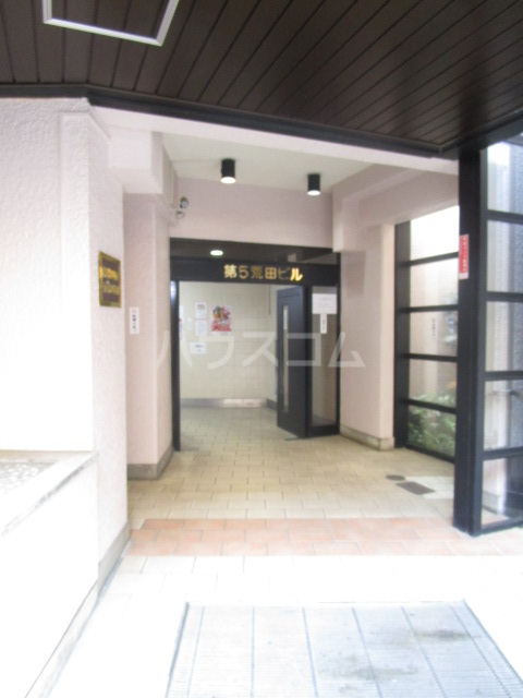 25/30 エントランス