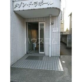 15/23 エントランス