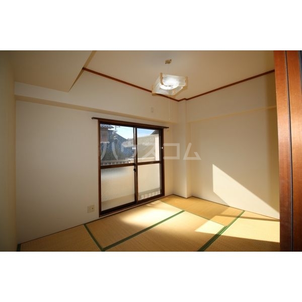 13/22 バルコニー