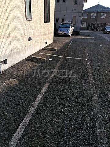 20/28 駐車場