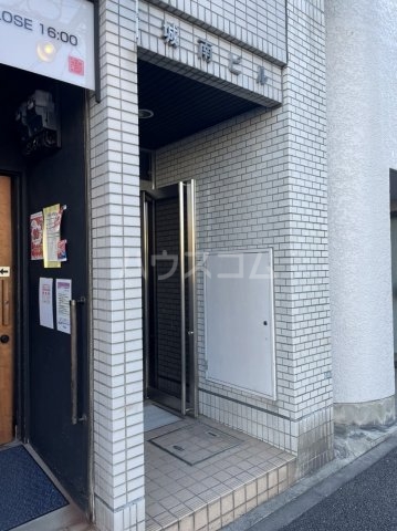 21/26 エントランス