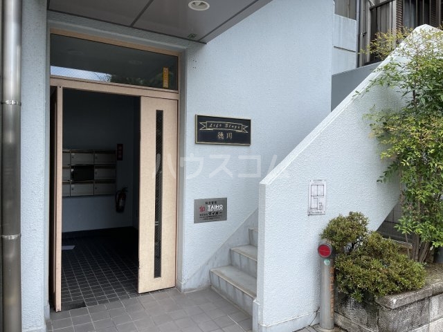 20/29 エントランス