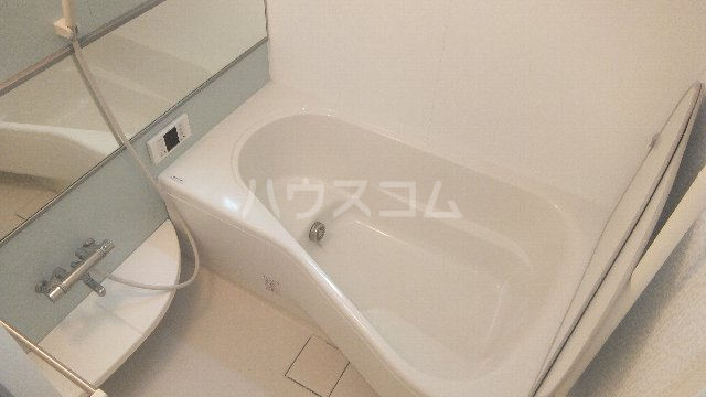 13/30 浴室