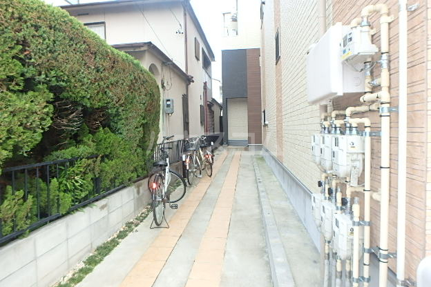 20/29 エントランス