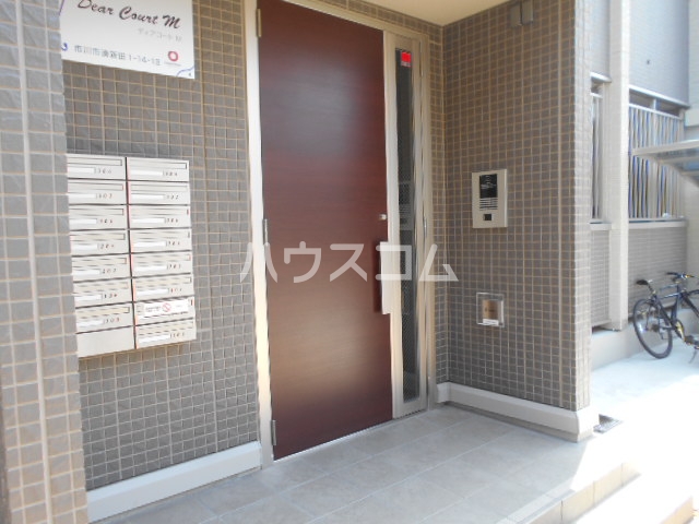 14/23 エントランス