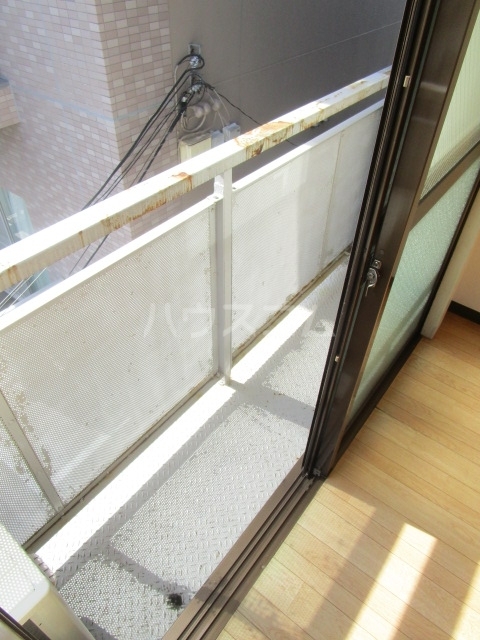 21/30 バルコニー