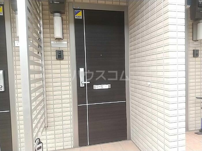20/29 エントランス