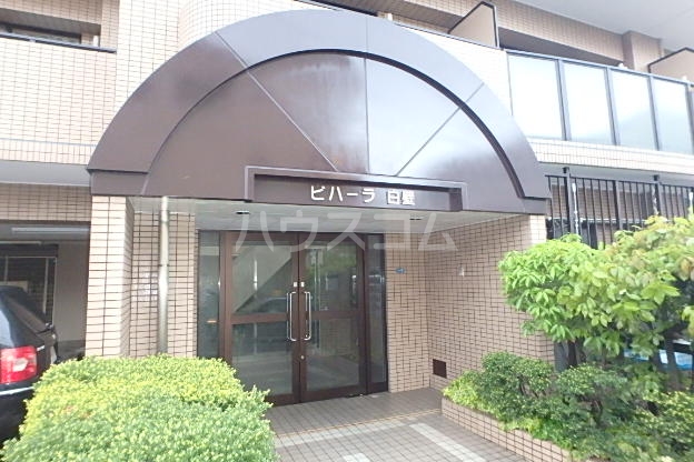 21/30 エントランス