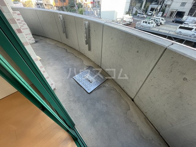 20/30 バルコニー