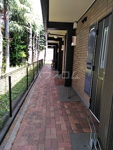 19/26 エントランス